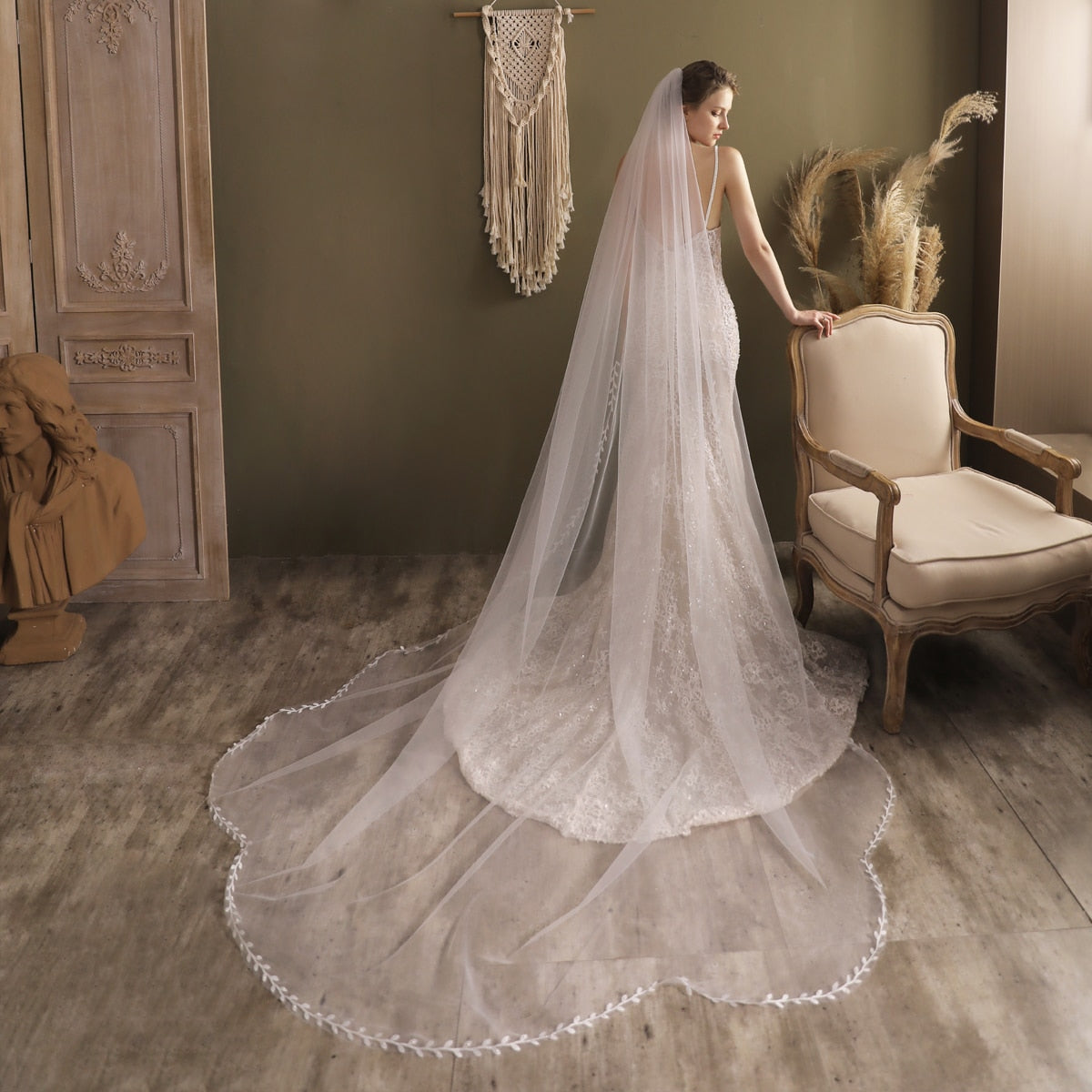 Ximena Vine Lace Cathedral Veil