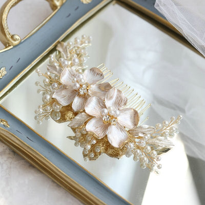 Annalise Gorgeous Pearl Flower Bridal Hair Comb