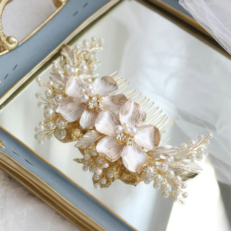 Annalise Gorgeous Pearl Flower Bridal Hair Comb