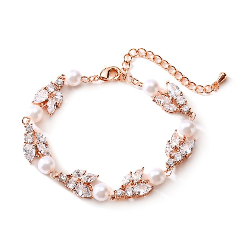 Elenor Pearl Detailed Bridal Bracelet