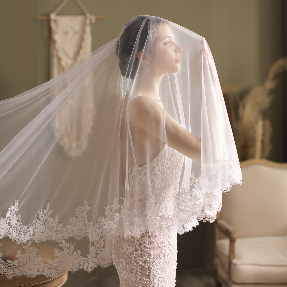 Dana White Lace Trim Veil