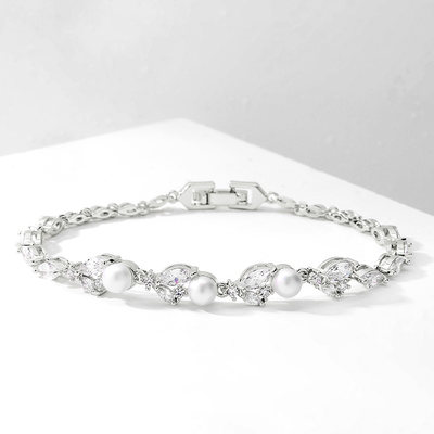 Victoria Delicate Pearl Bridal Bracelet