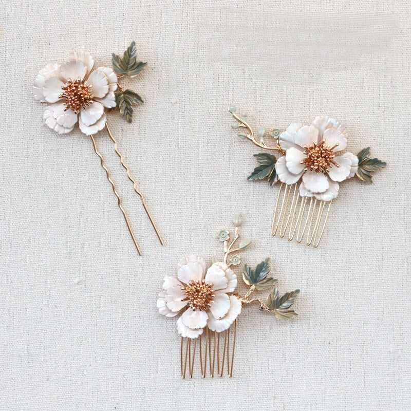 Leah Nature Petal Wedding Hair Comb